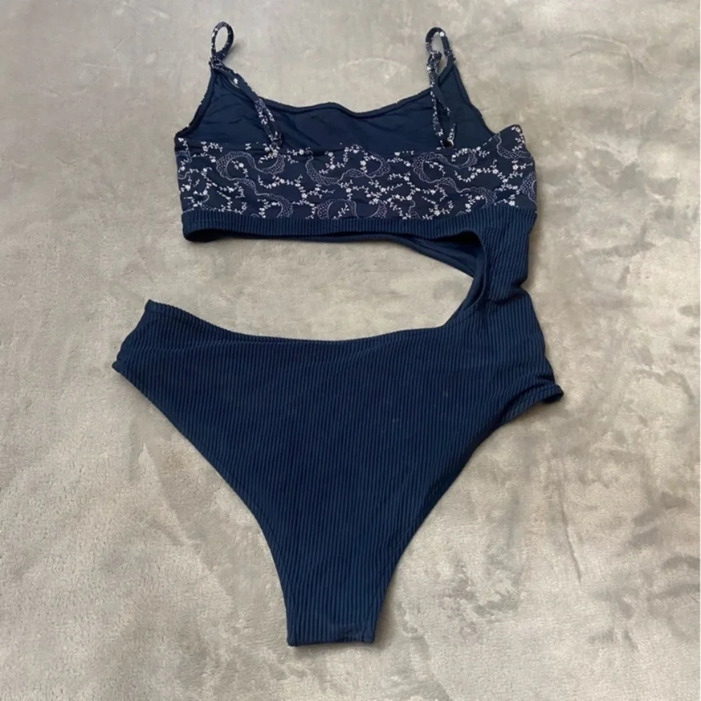 New! Frankie’s Bikinis Thea Ribbed One-piece Swimsuit navy blue 3926